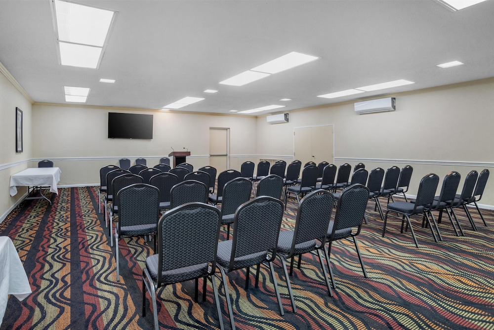 SureStay Plus By Best Western Greenwood 37/50