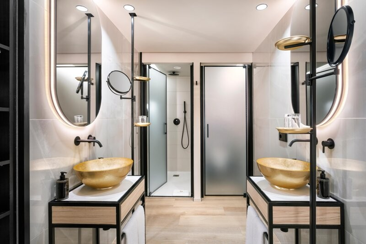 Nivia Born Boutique Hotel 35/36