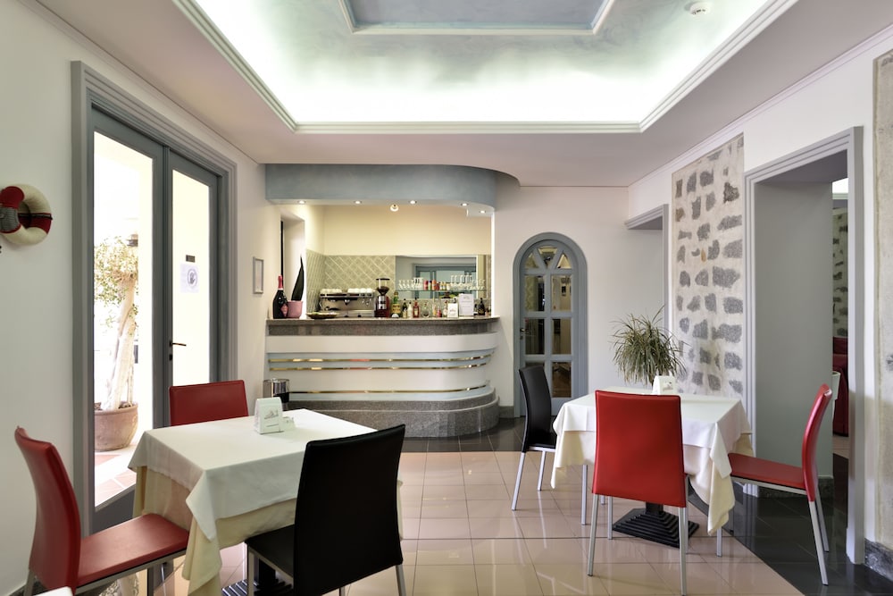 Orri Hotel 13/55