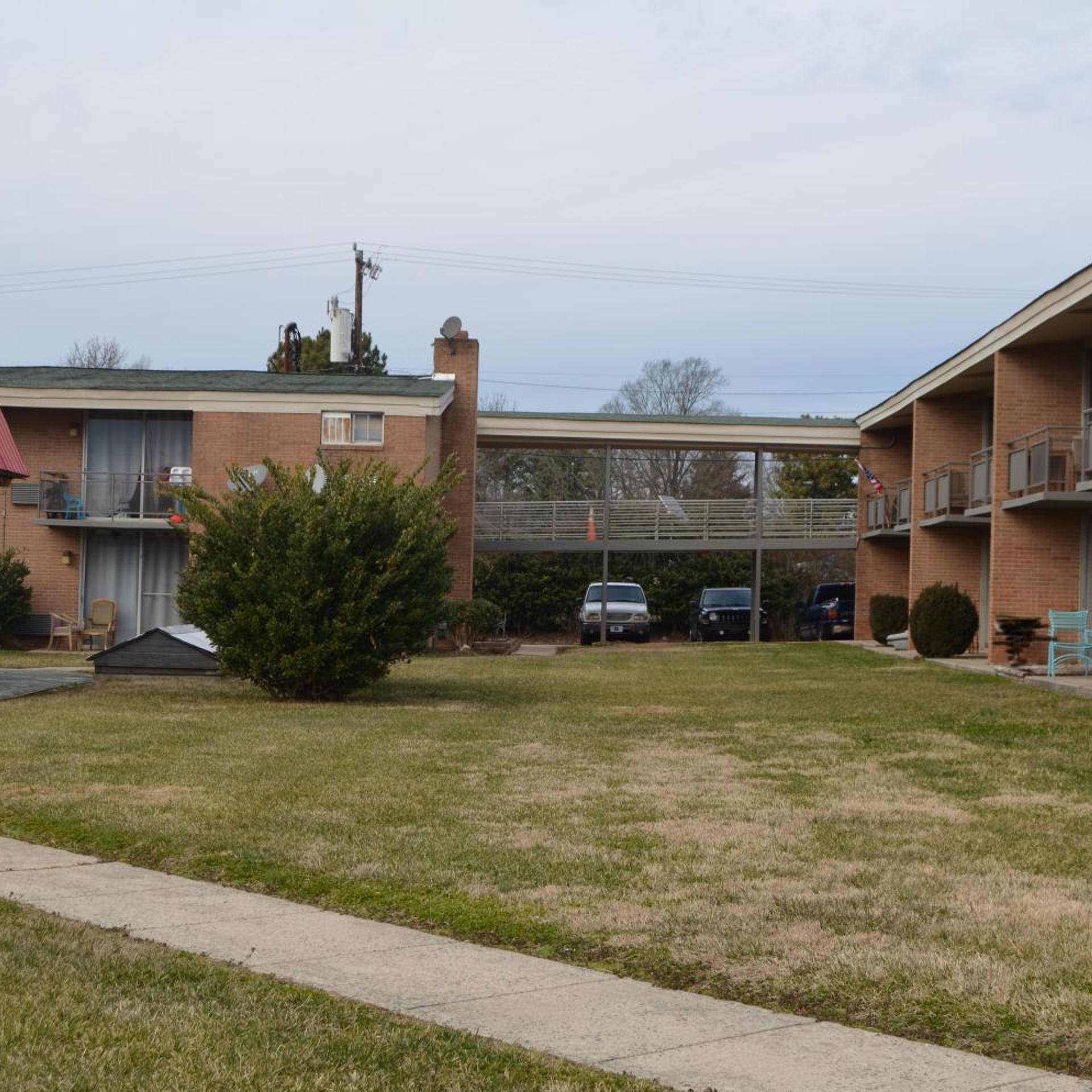 Amerihill Inn Suites Greensboro 2/41