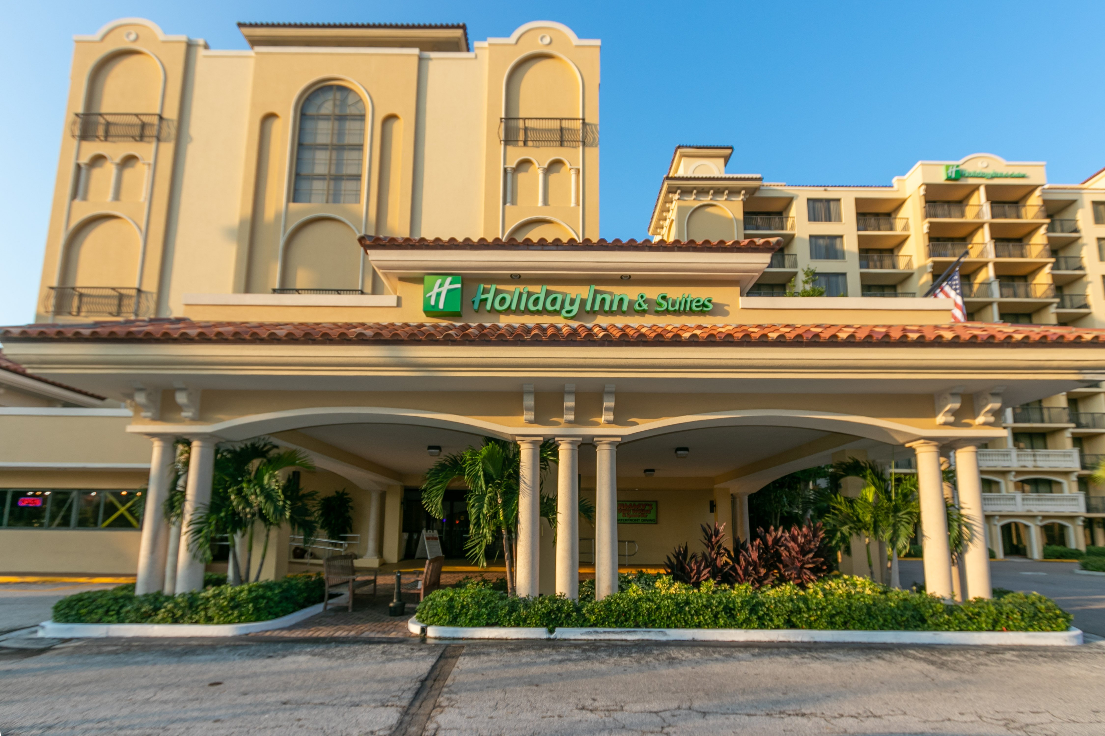 Holiday Inn Hotel and Suites Clearwater Beach in CLEARWATER BEACH - FL