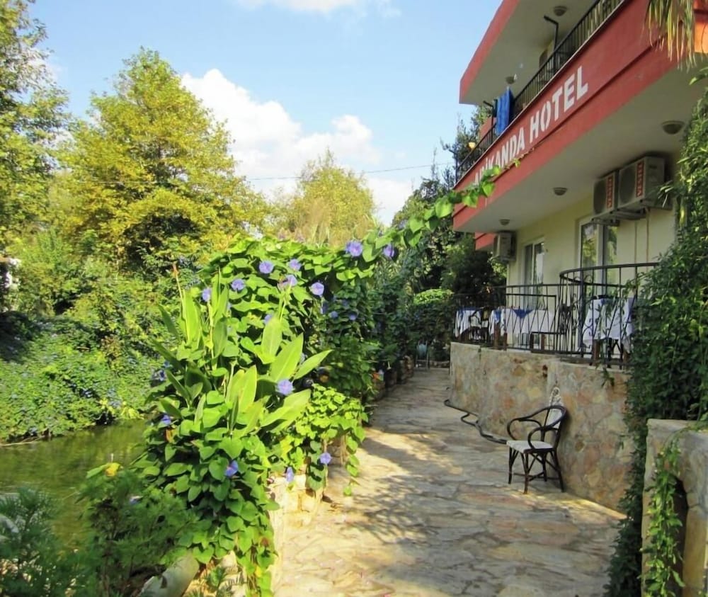 Arikanda River Garden Hotel 24/26