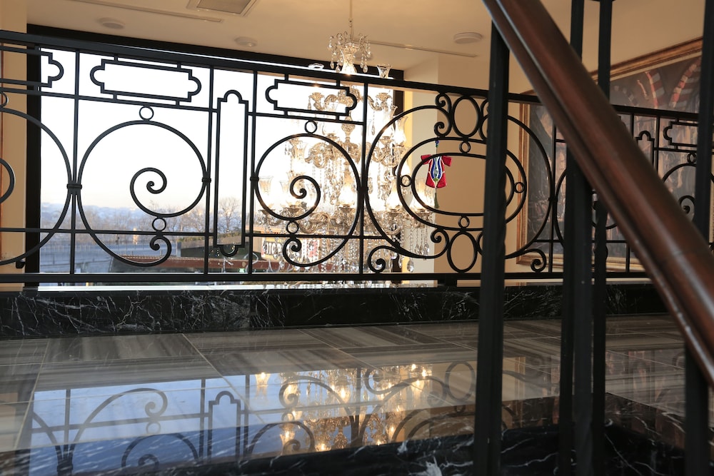 Art Nouveau Pera 18/36