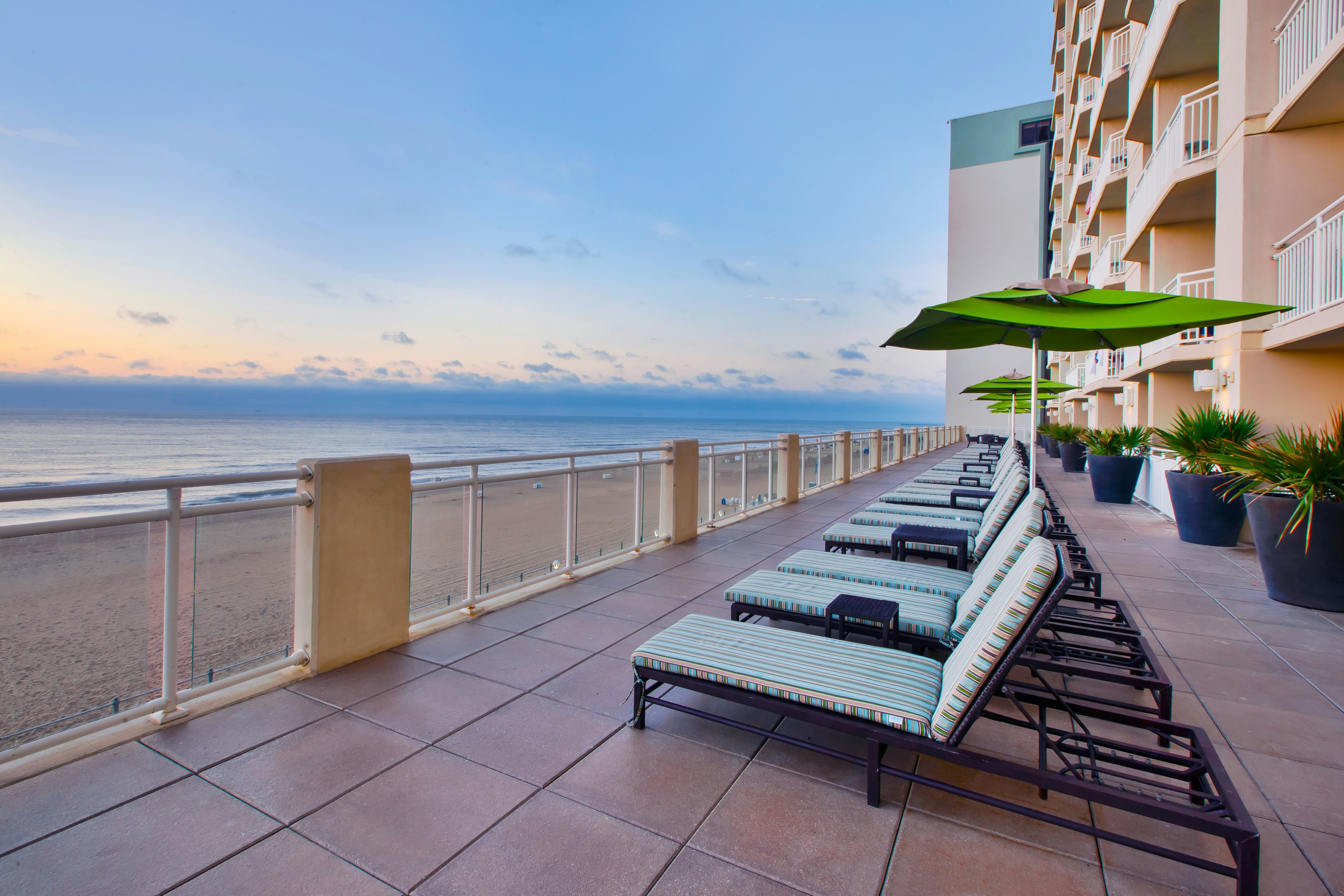 HILTON GARDEN INN VIRGINIA BEACH OCEANFRONT 48/50