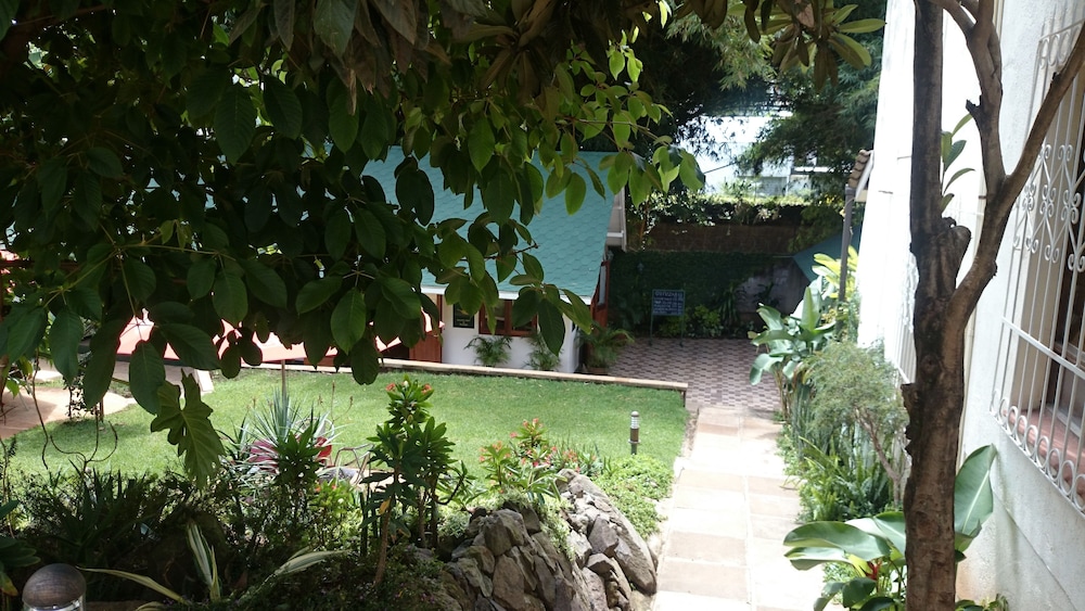 Hotel Riverview Westlands 44/50