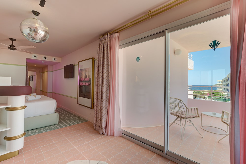 Grand Paradiso Ibiza - Adults Only 5/50