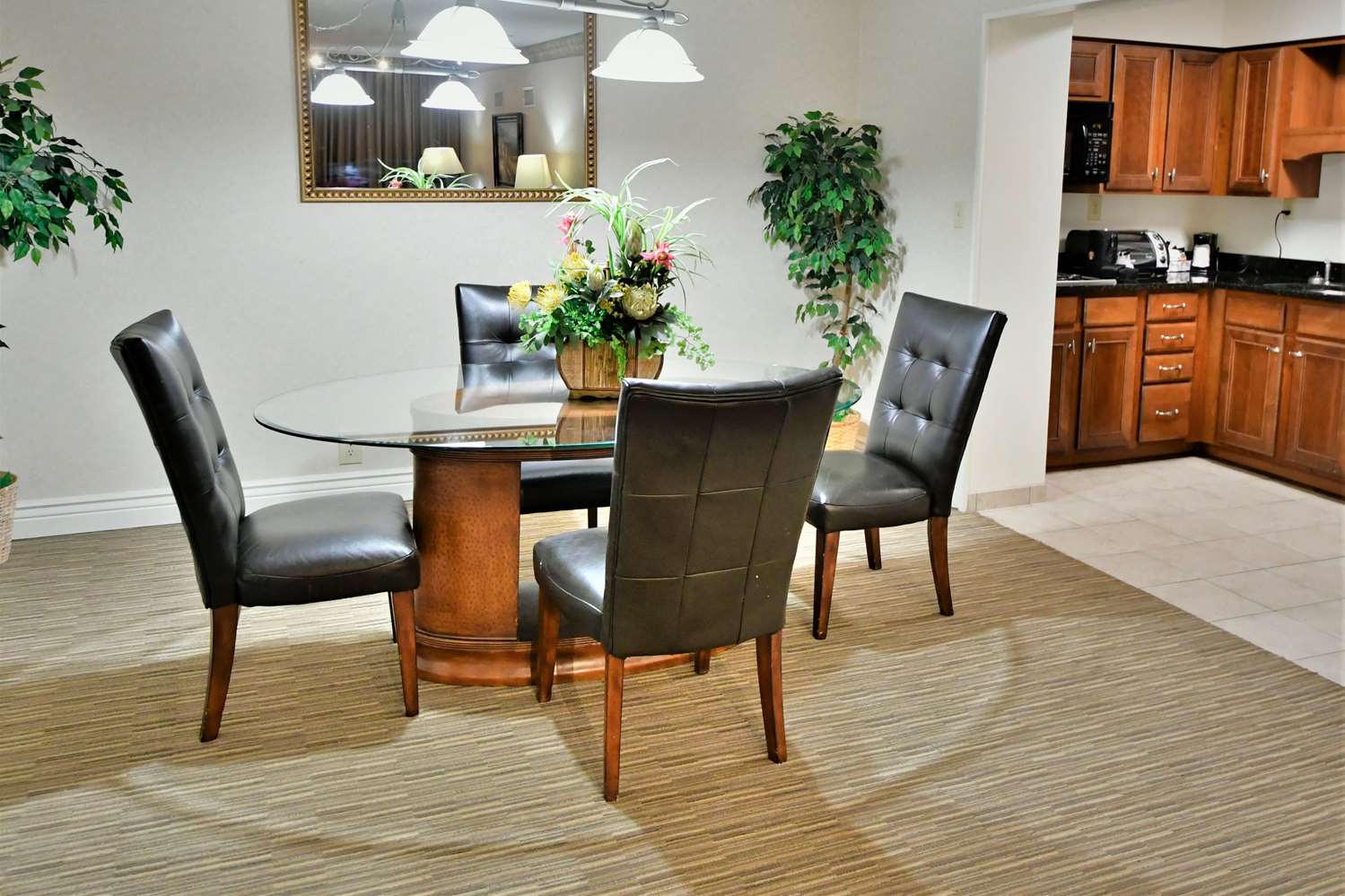 Ramada Hotel & Conference Center By Wyndham Jacksonville 31/59
