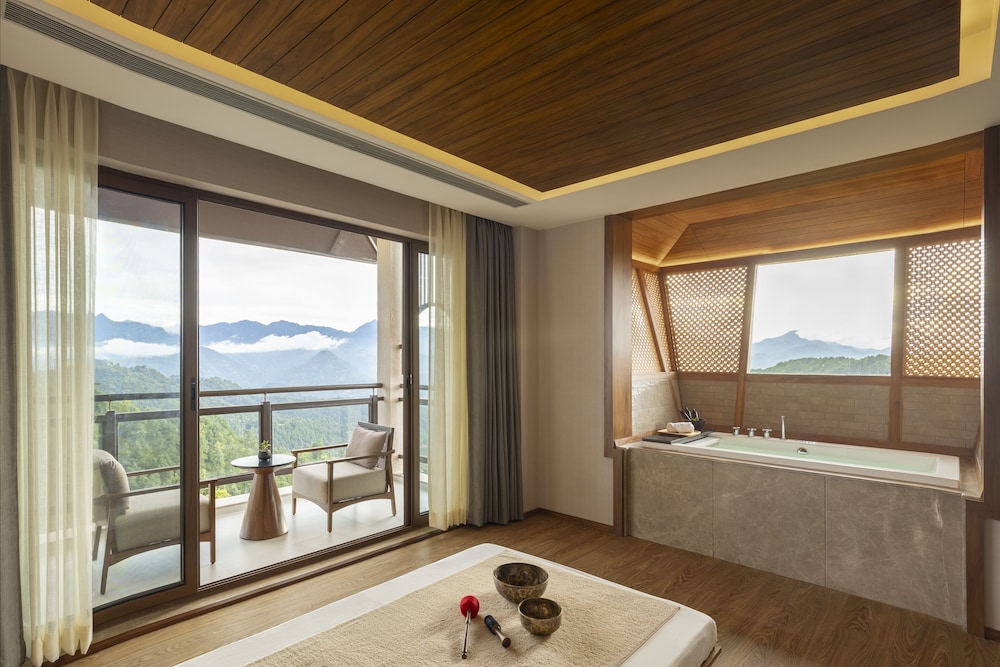 Dusit Thani Himalayan Resort 33/61