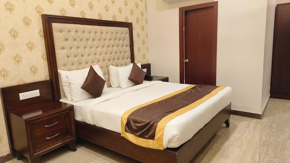 Royal Kingdom Resort 10/42