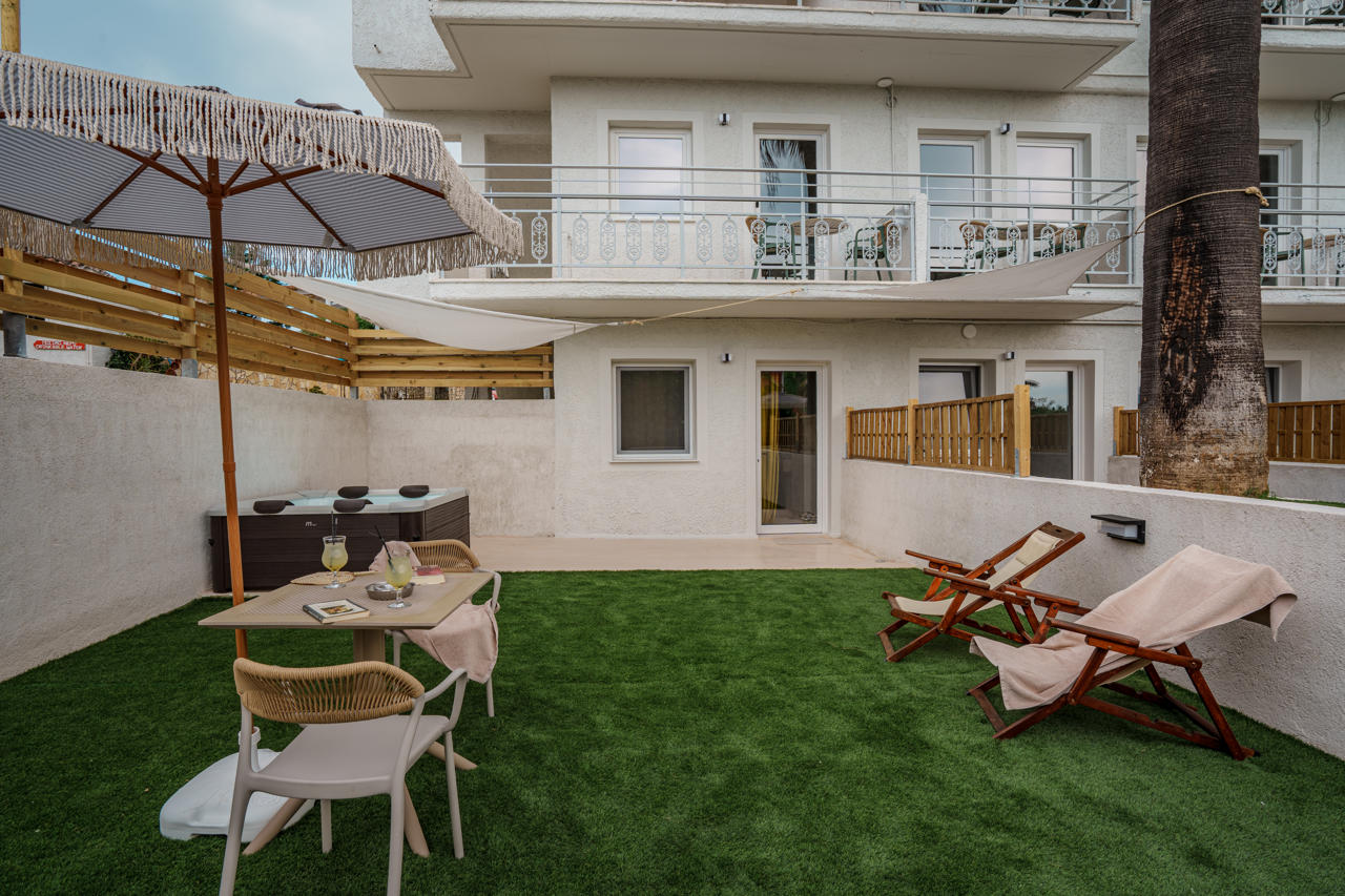 Coudour Boutique Hotel (Adults Only) 159/166