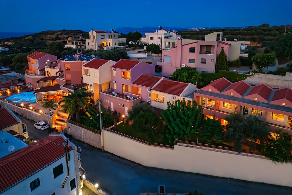 THEOS VILLAGE 46/50