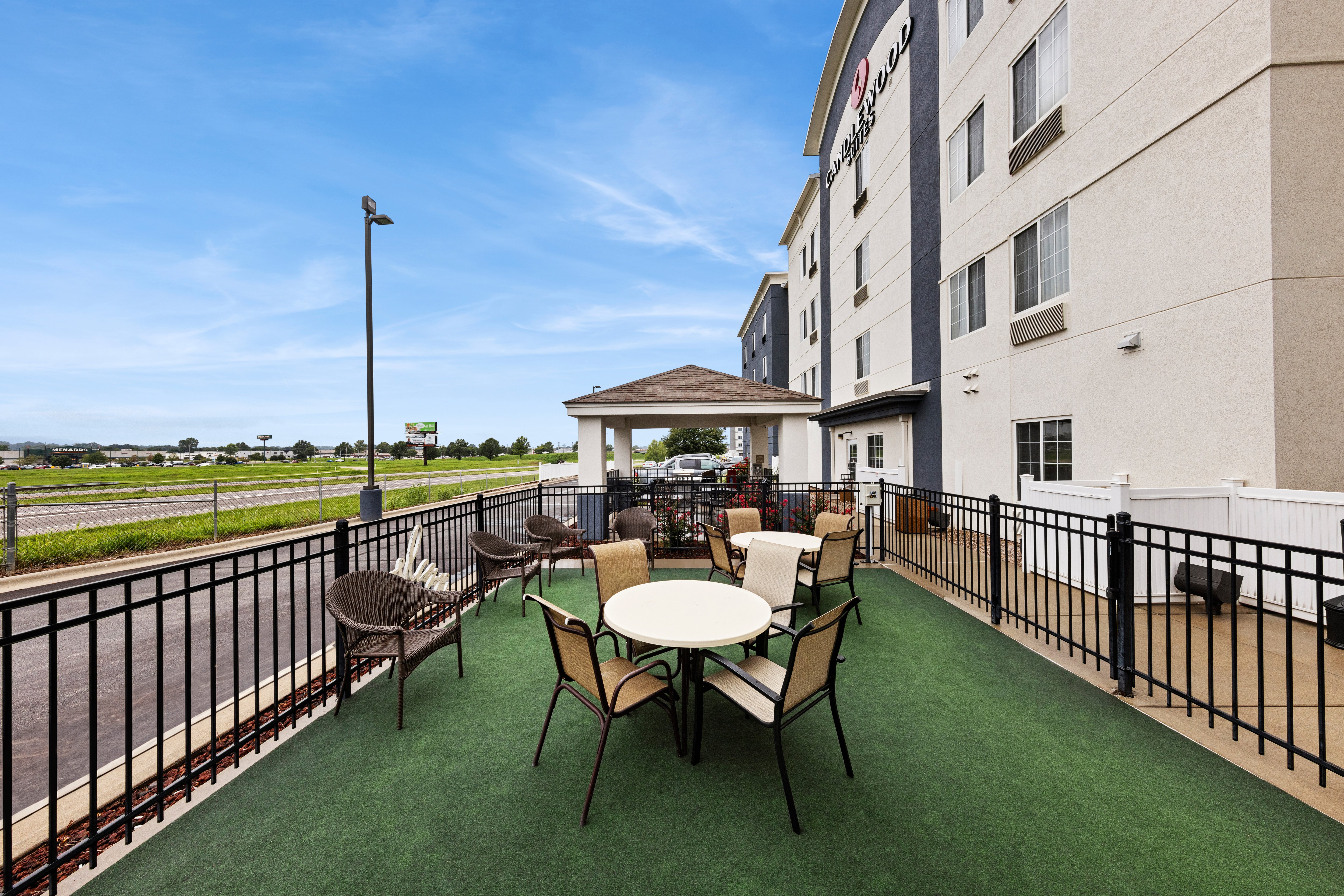 CANDLEWOOD SUITES CAPE GIRARDEAU 64/68