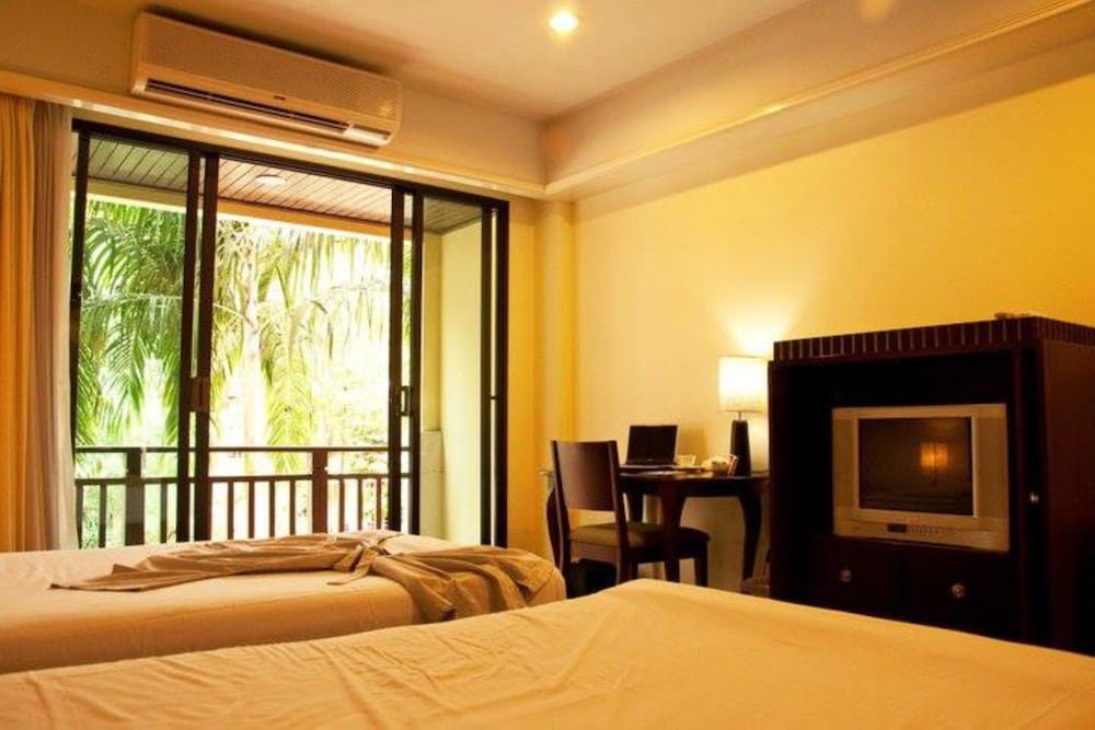 Lecasa Bangsaen Hotel 8/37