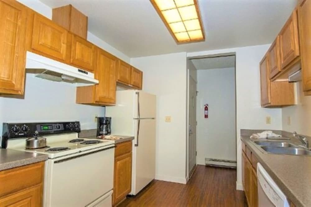 Twin Rivers Condominiums by Alderwood Colorado Management 32/47