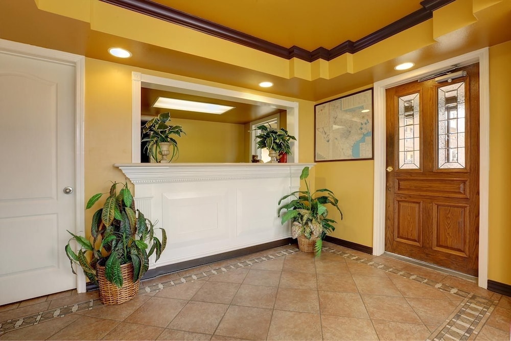 Americas Best Value Inn Longview 3/16