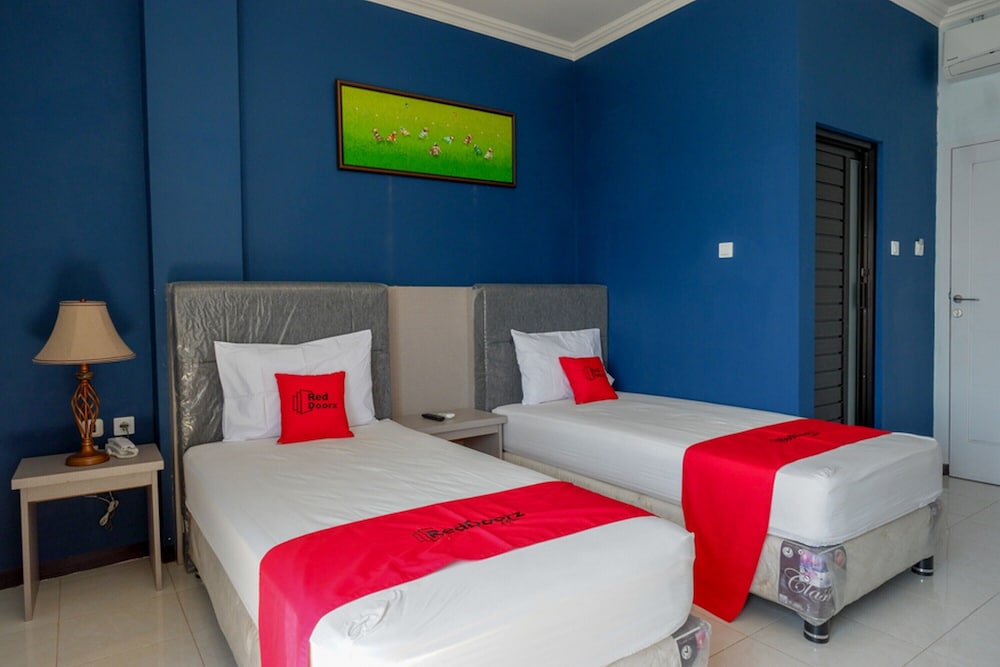 RedDoorz Plus Syariah @ Hotel Boulevard Luwuk 19/46