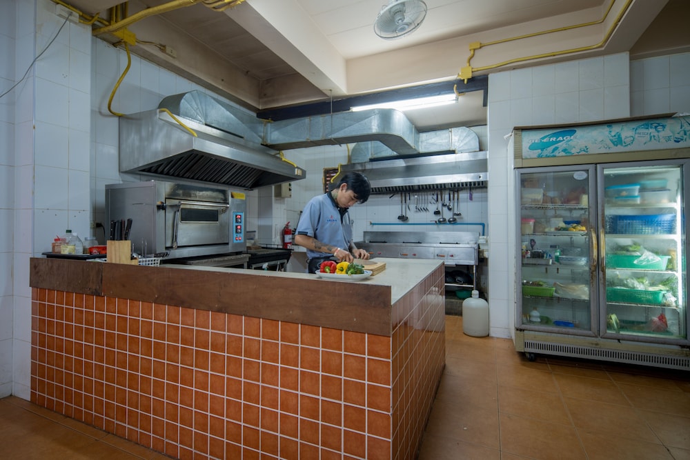 Amarin Residence Patong 10/50