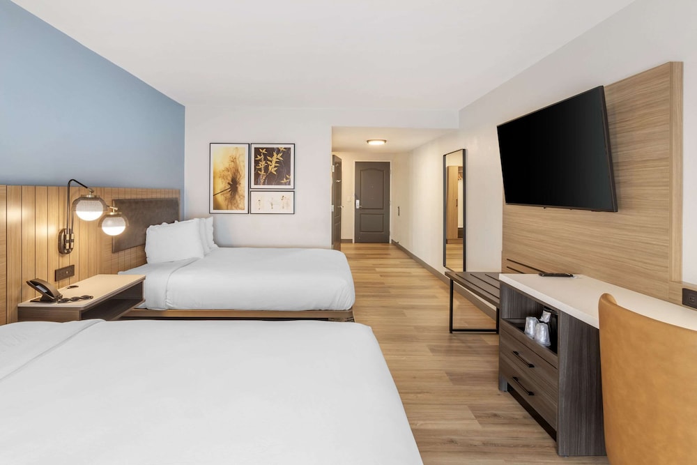 ROOM, 2 QUEEN BEDS, ACCESSIBLE
