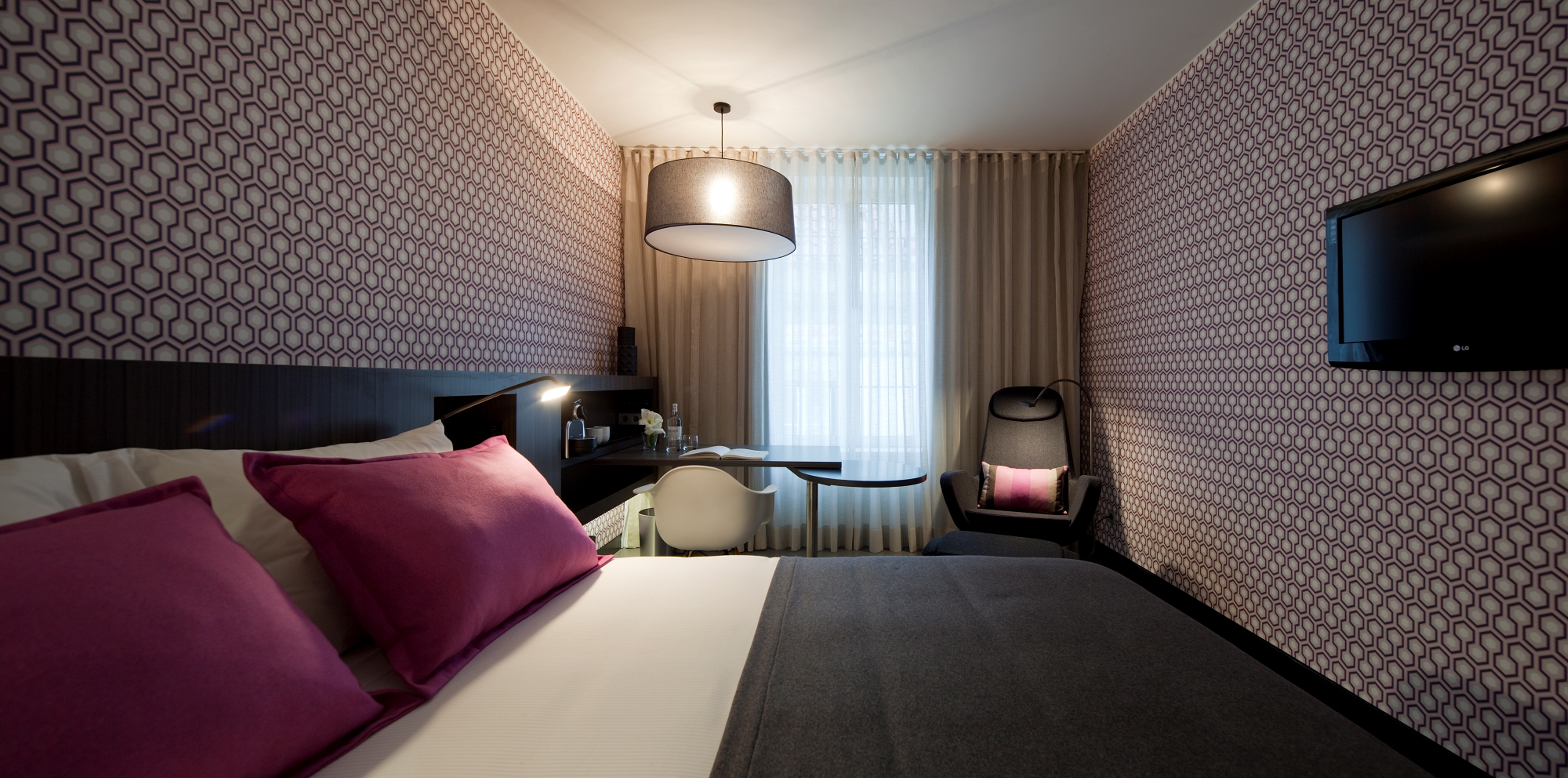 Deluxe, Suite