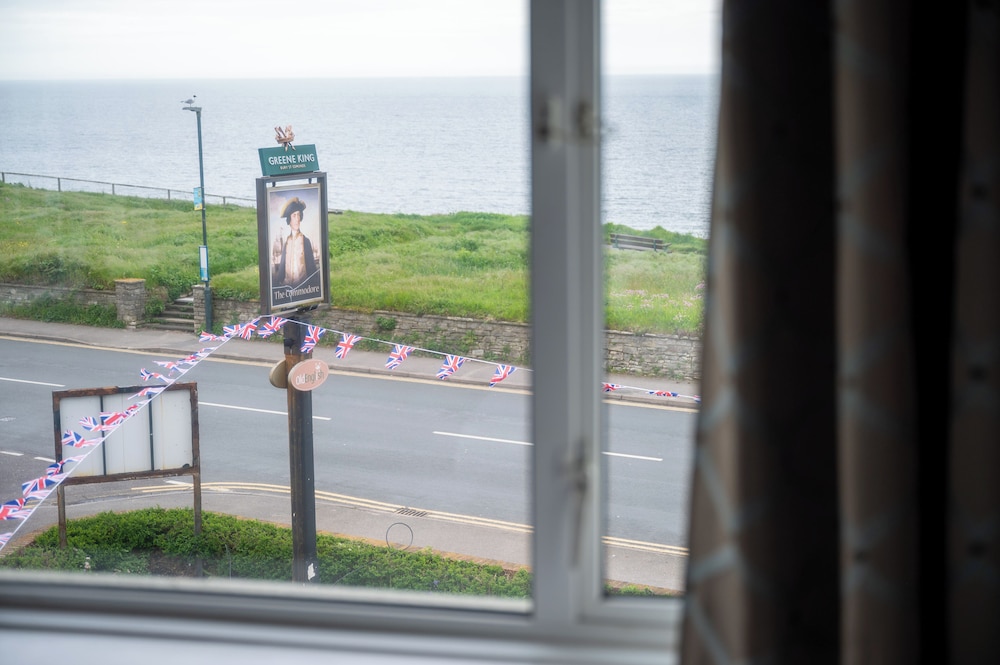 Commodore Hotel 28/61