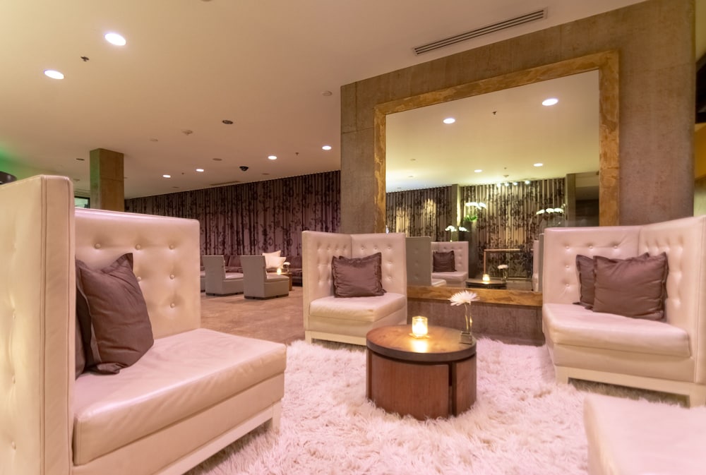 Proximity Hotel 38/71