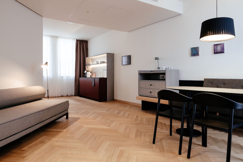 Melter Hotel & Apartments 23/29