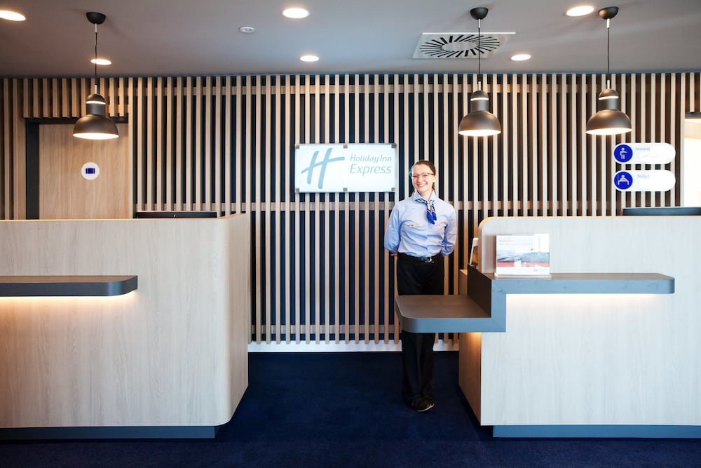 Holiday Inn Express Ringsheim 4/80