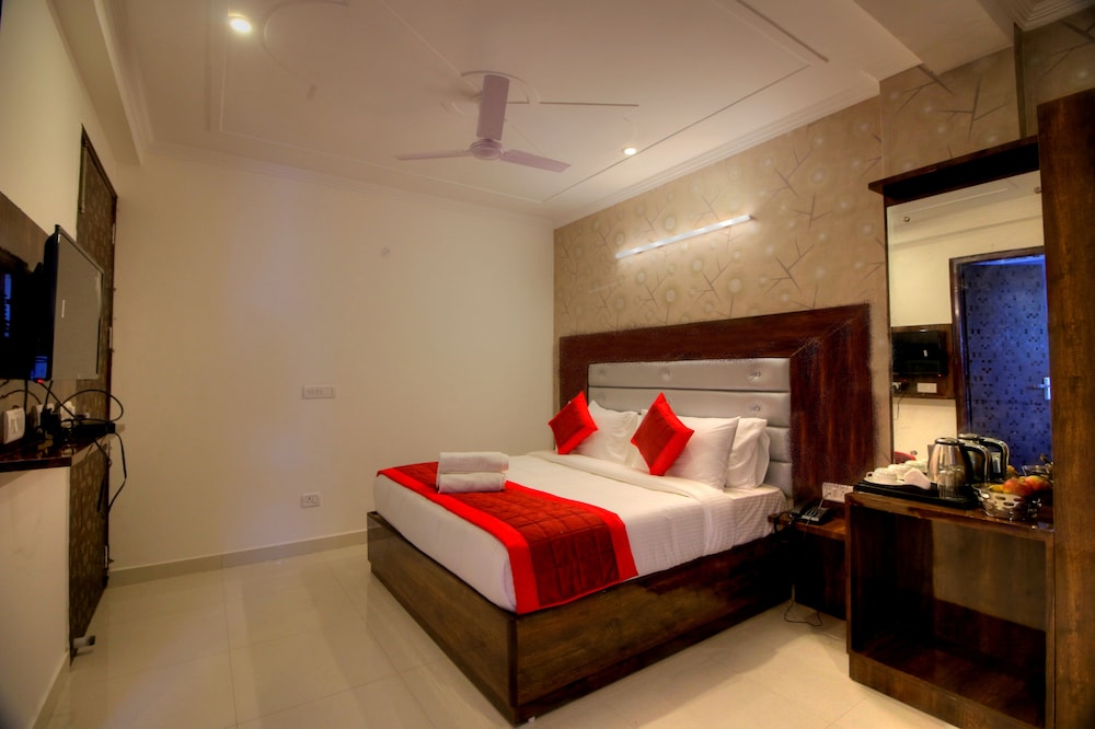 Hotel Ark Of Avalon 11/50