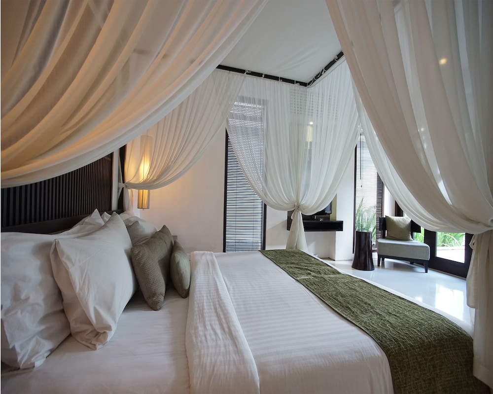 Signature, Pool, Villa, King Bed