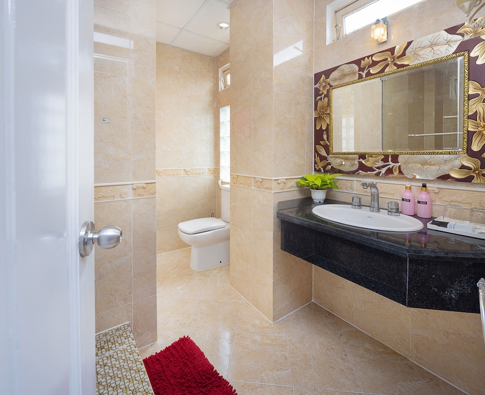 Hoang Thanh Thuy Hotel 2 49/50