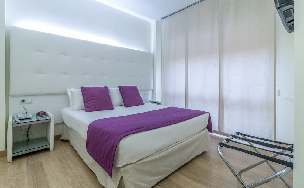 Hotel Albahia 13/50