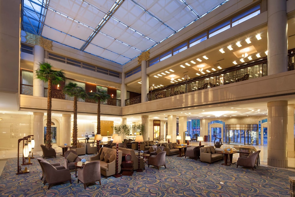 West Capital International Hotel 46/50
