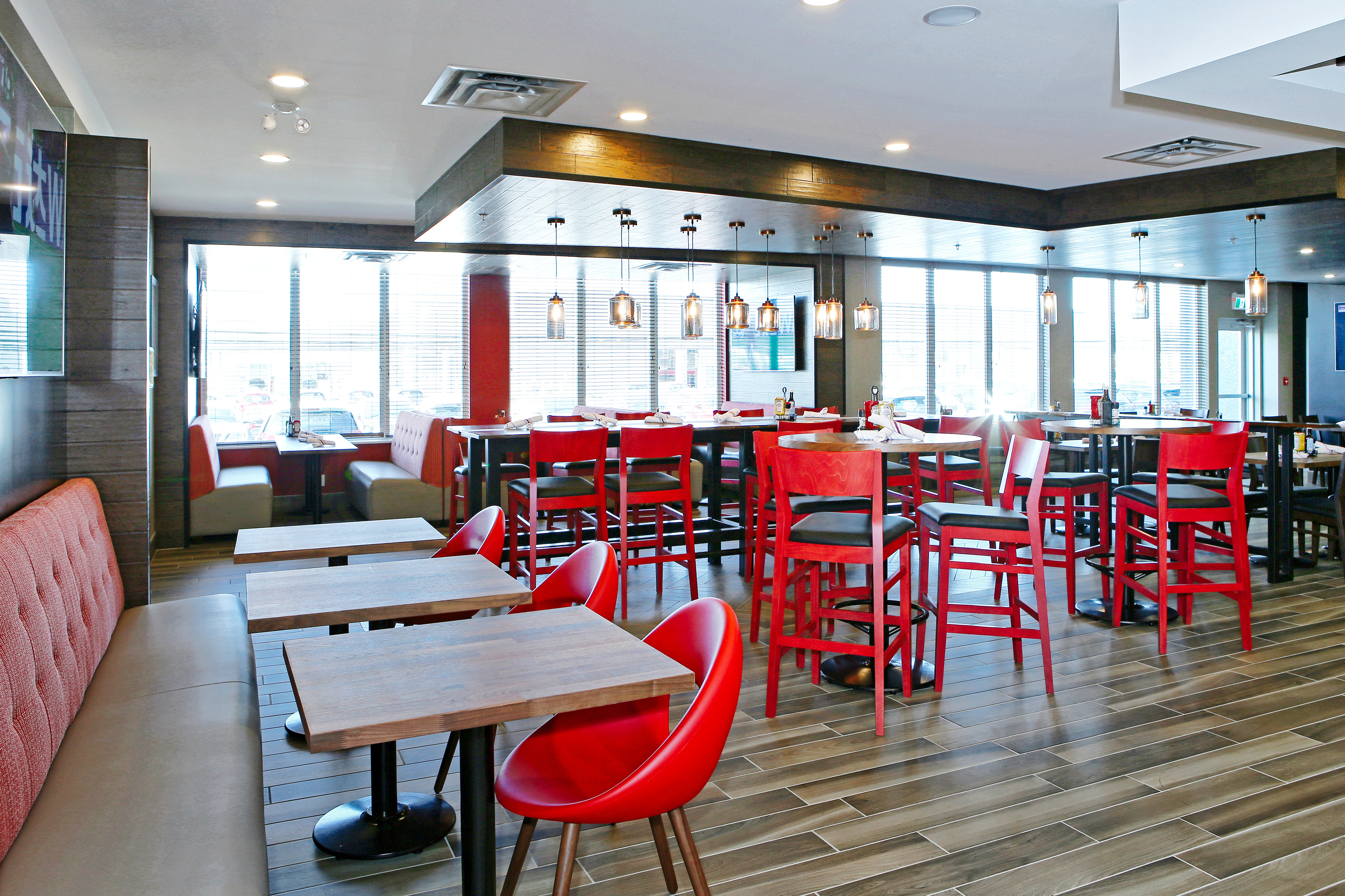 Holiday Inn & Suites Calgary Airport North 36/50