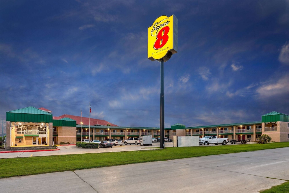 Super 8 by Wyndham Seguin 26/34
