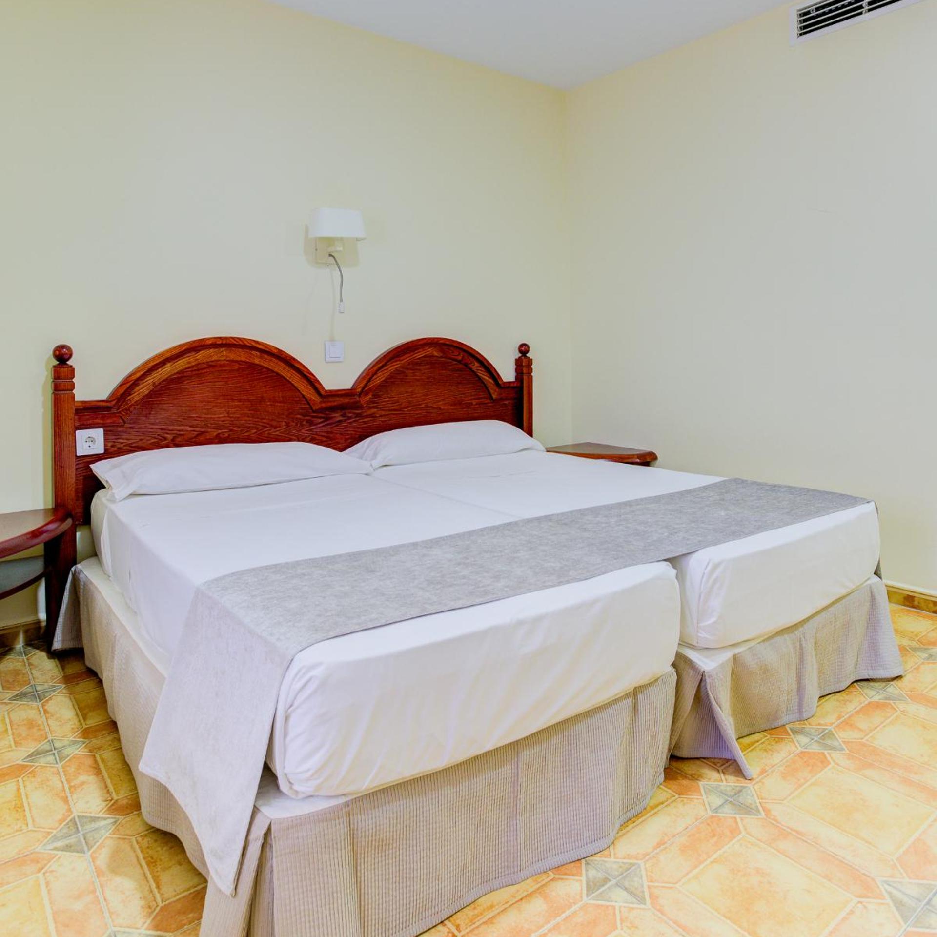 Hotel Pizarro 26/52