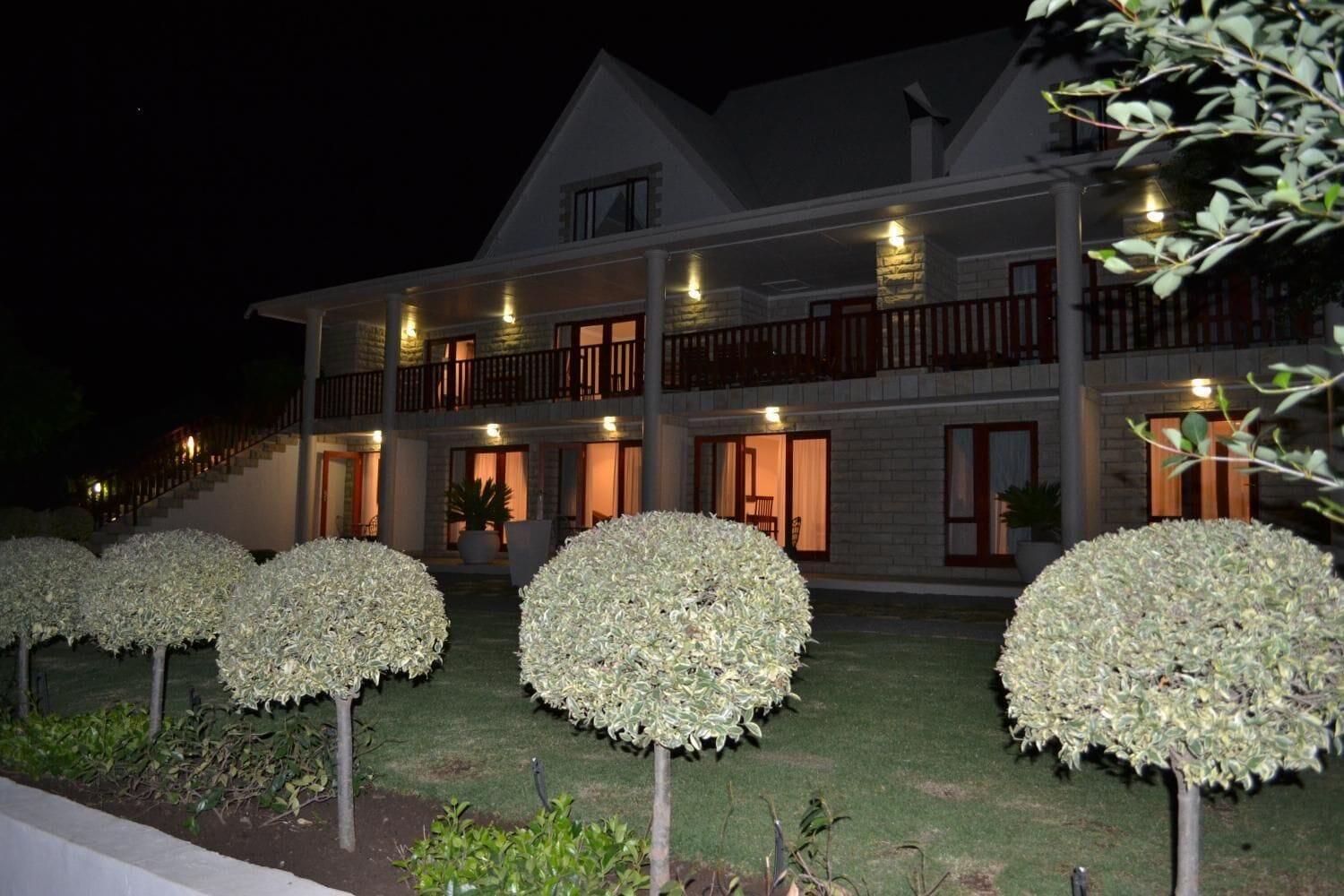 Riverwalk B&B 4/48