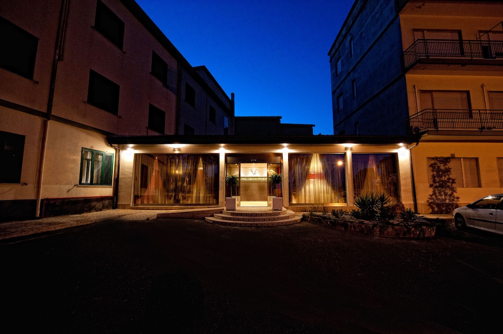 Hotel Villa Sturzo 1/35
