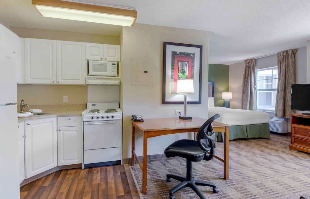 Extended Stay America - Greensboro - Airport 49/59