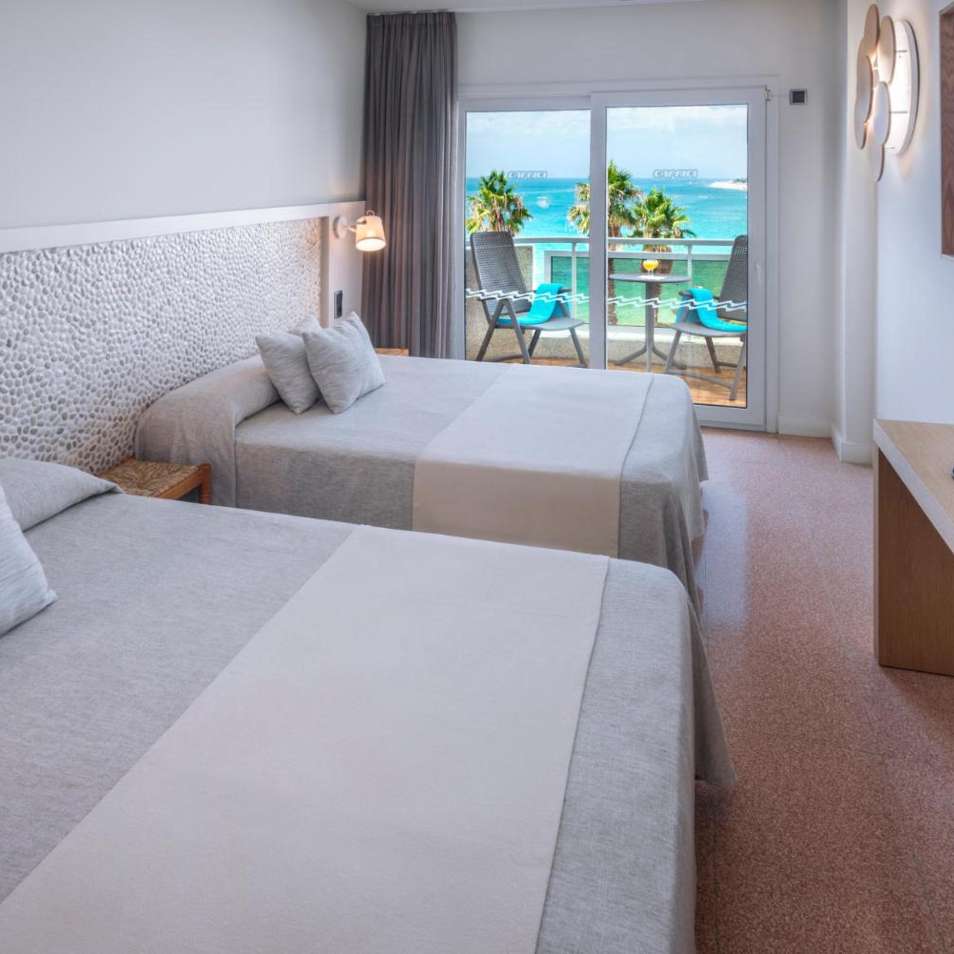 Privilege, Triple, Sea Front