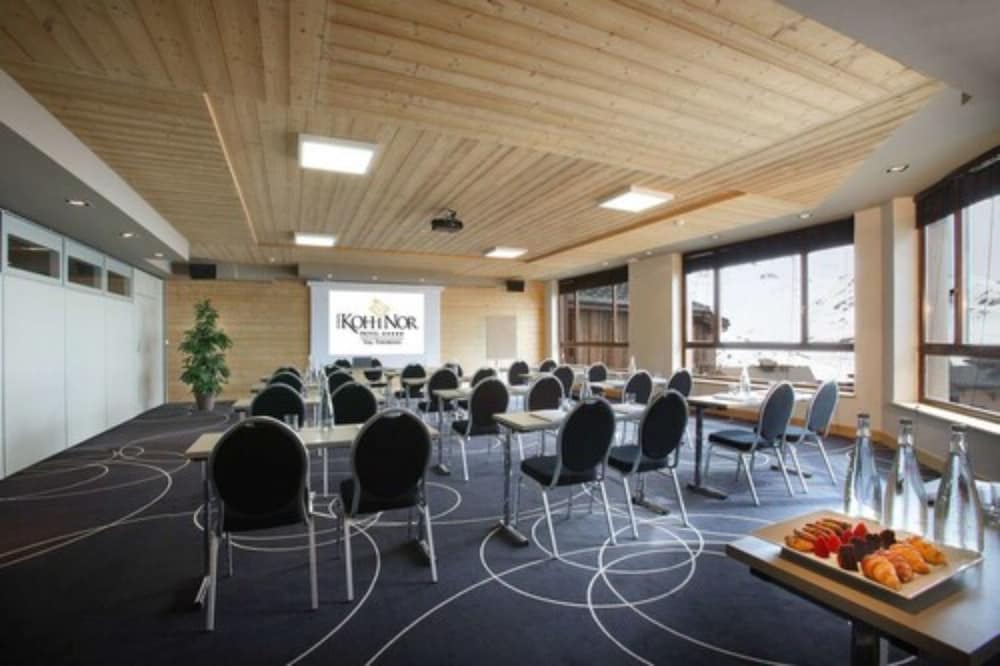 Hotel Koh-I Nor Val Thorens 64/75
