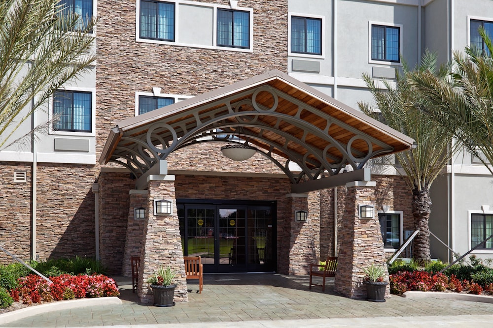 Staybridge Suites Lafayette Airport 3/63