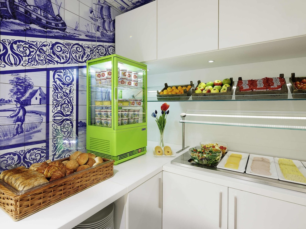 ibis Styles Amsterdam Central Station 12/50
