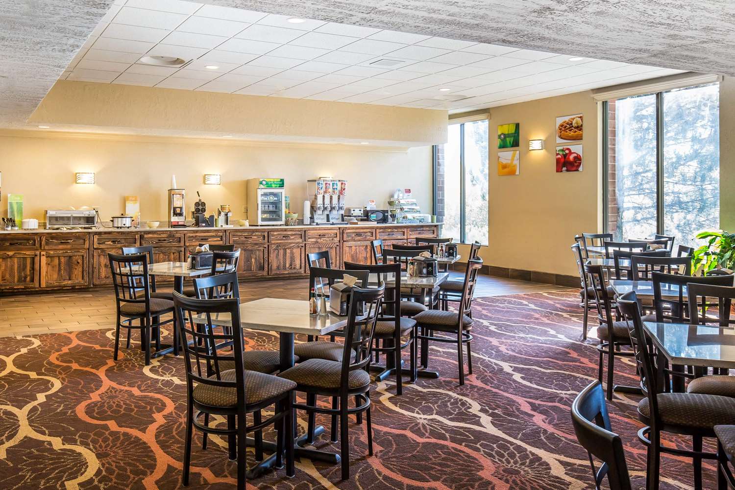 Studio6 Suites Butte, MT I-90 I-15 31/42