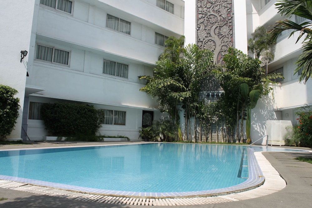 Raj Palace Sundar 5/42