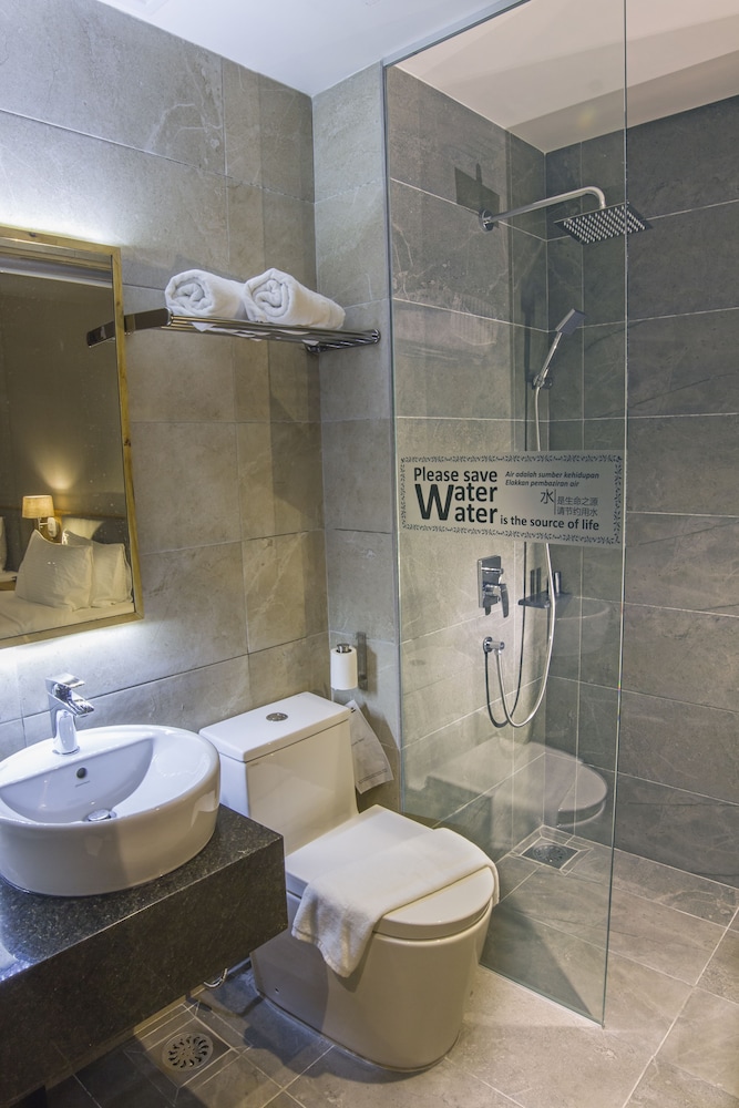 Redpine Boutique Hotel 38/38