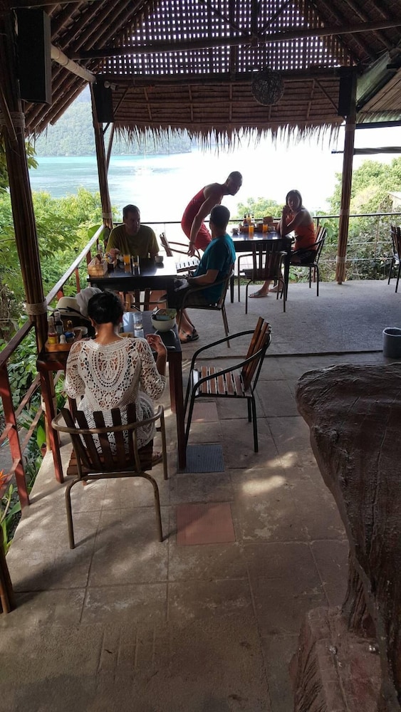 PHI PHI SEA SKY RESORT 50/66