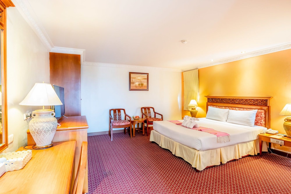 DELUXE, DOUBLE BED