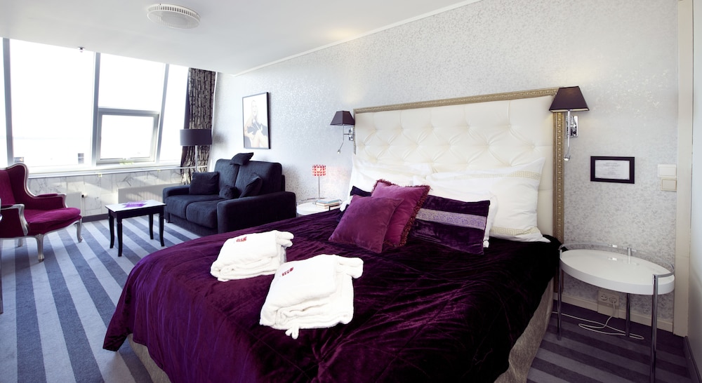 Home Hotel Grand Olav 25/37