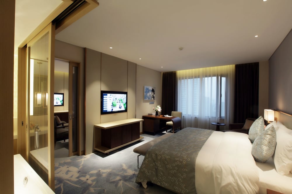 Wojo Hotel 14/50