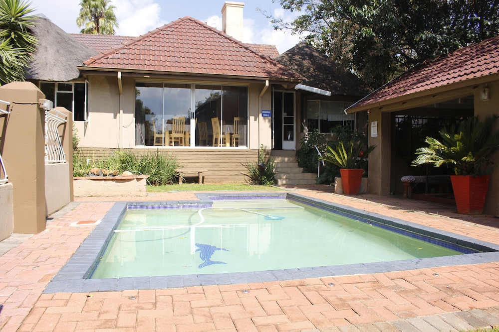 African Sky Guest House 39/50